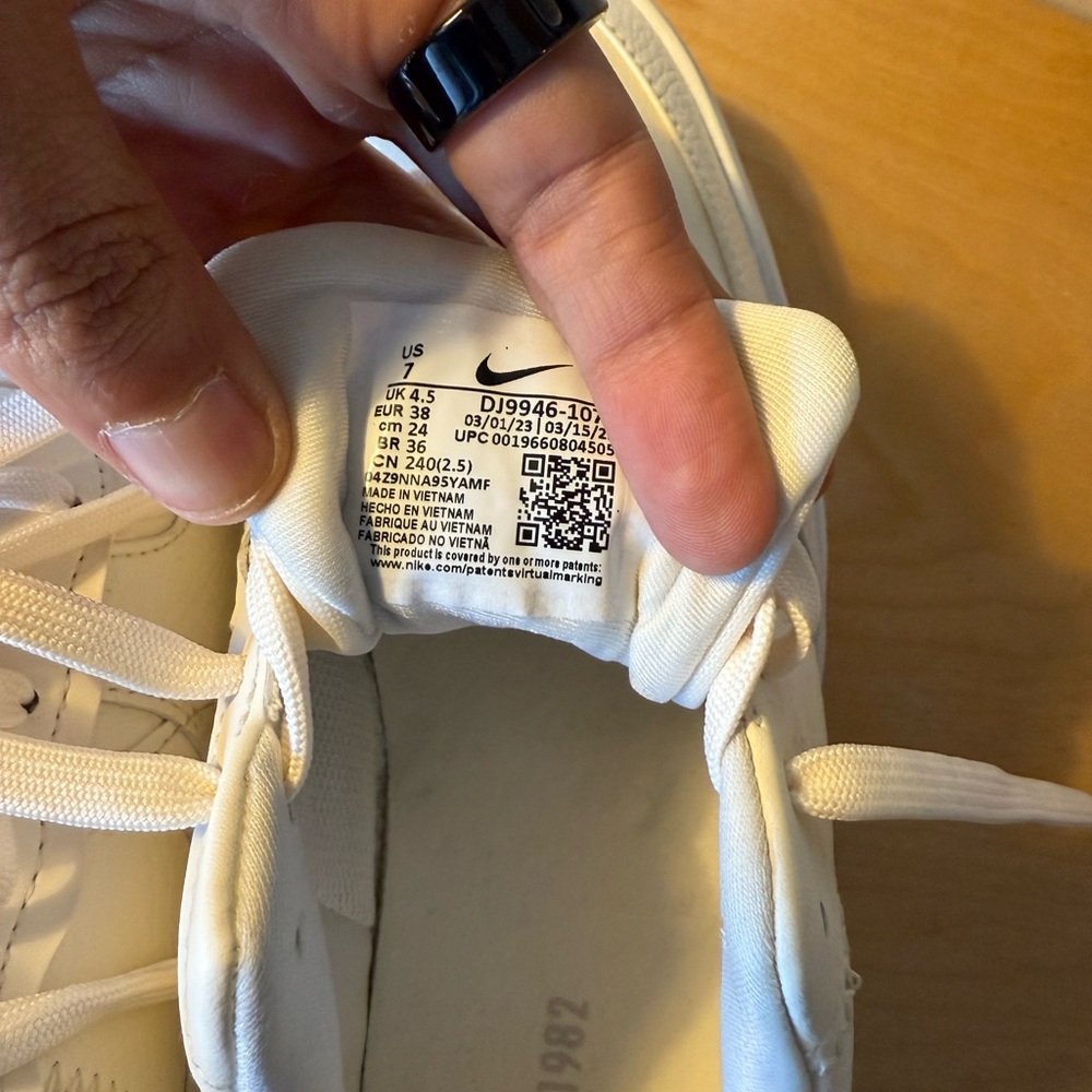 Nike Women’s Air Force 1 PLATFORM - Picture 4 of 5
